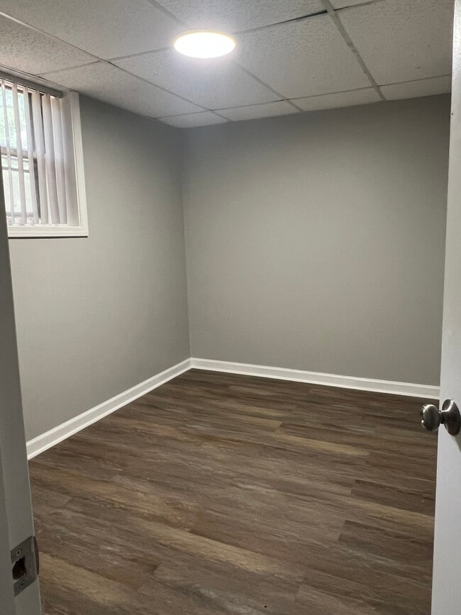Building Photo - 1675 Oak Ridge Way NW