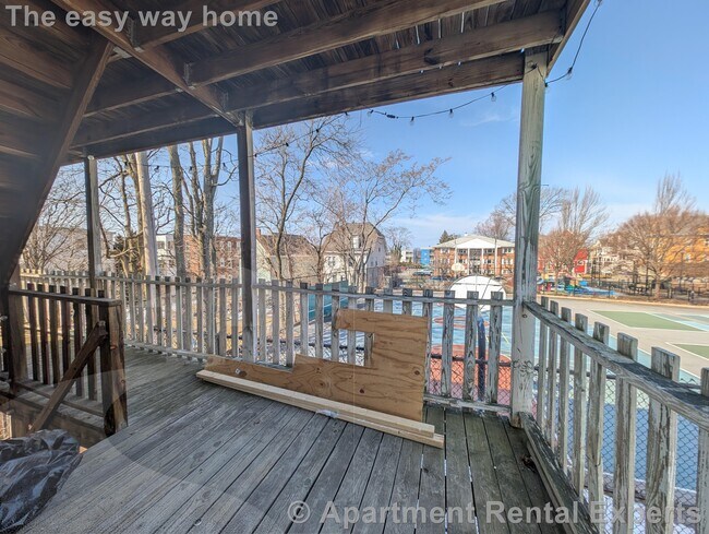 Building Photo - 5-7 Lowell Cir Unit #2