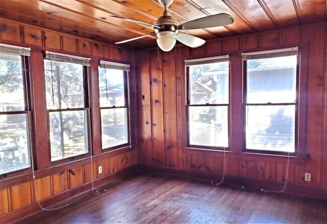 Building Photo - 4409 Merle Dr