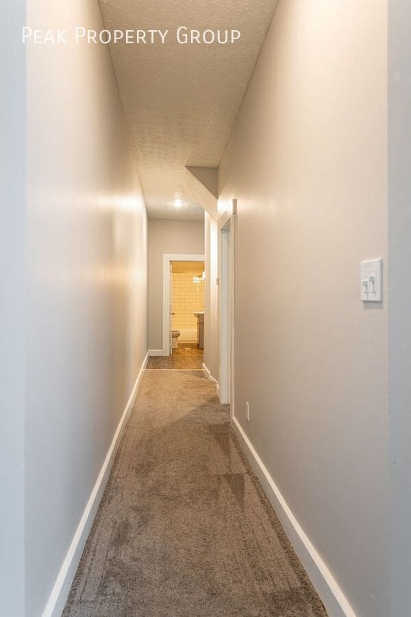 Building Photo - 732 1/2 Neil Avenue-