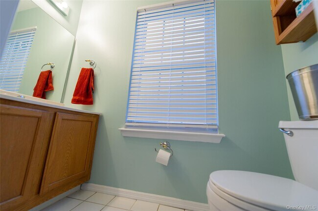 Building Photo - 87 Kensington Way