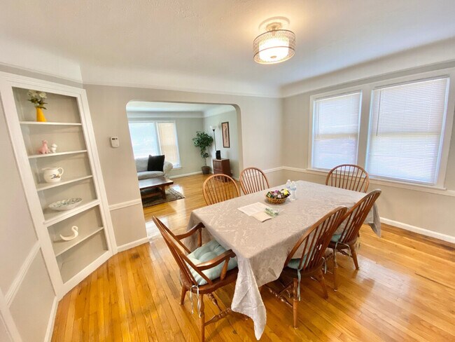 Building Photo - 2199 Cranston Rd