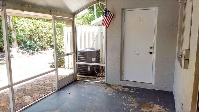 Building Photo - 1137 American Way