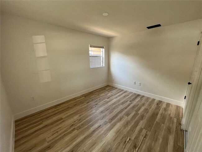 Building Photo - 5123 Brookside Ln