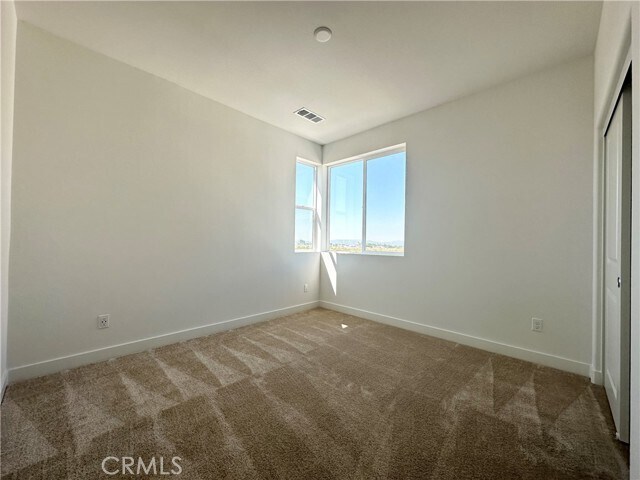 Building Photo - 322 Tank