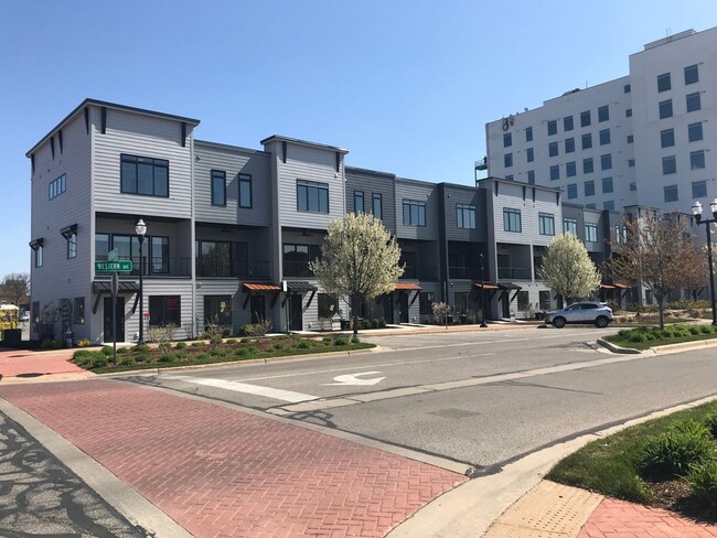 Primary Photo - Downtown Muskegon