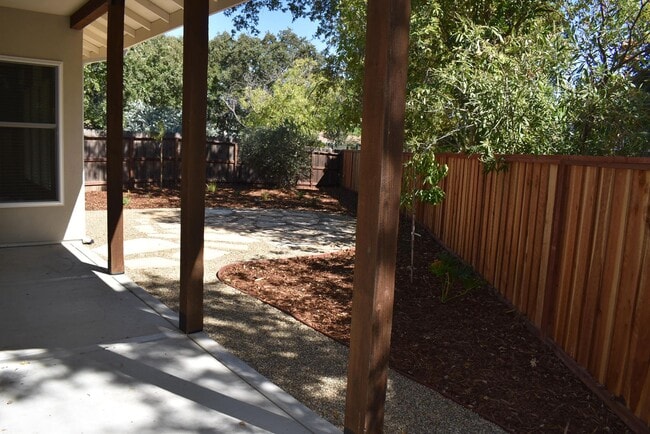 Building Photo - Gorgeous brand-new home with solar, electr...