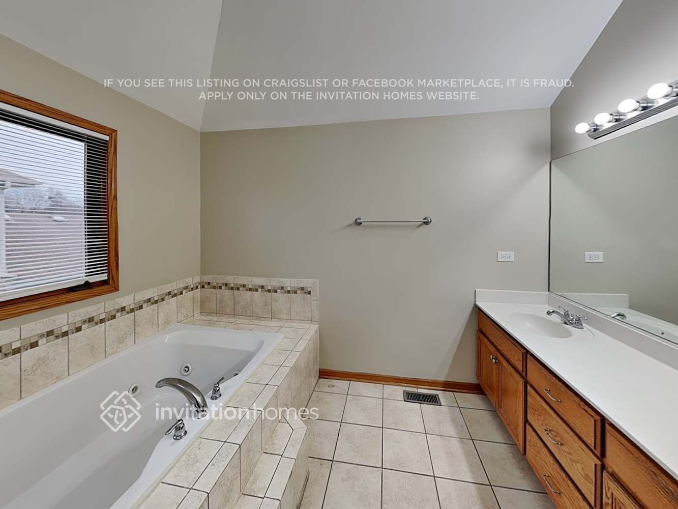 Building Photo - 26132 Eagle Dr