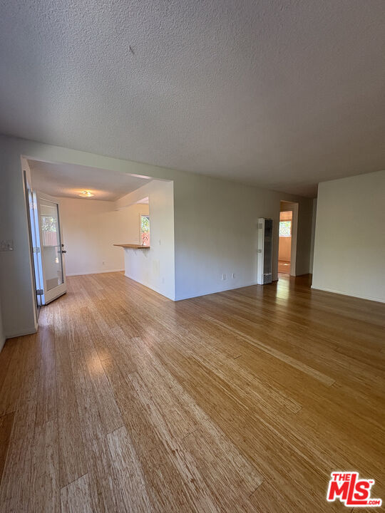 Building Photo - 748 E Kensington Rd