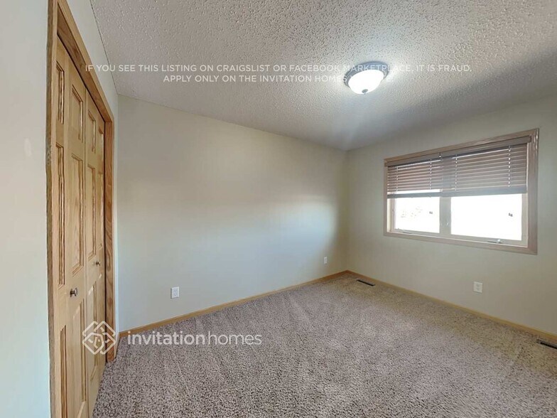 Building Photo - 10598 49th St NE