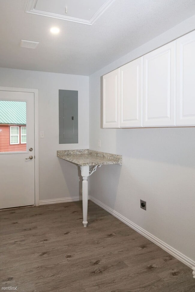 Building Photo - 3 br, 2 bath House - 7311 Farm to Market R...