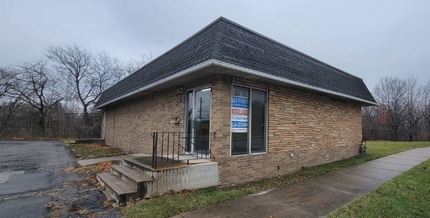 Building Photo - 11721 Bellaire Rd
