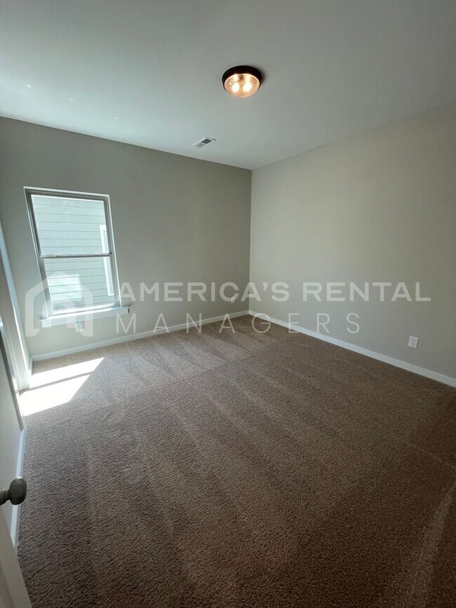 Building Photo - Home for Rent in Cullman, AL!! Available to View Now!!!