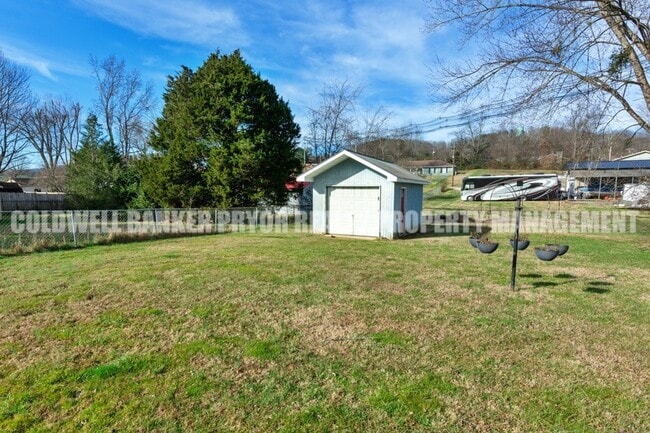 Building Photo - 345 Yoakum St