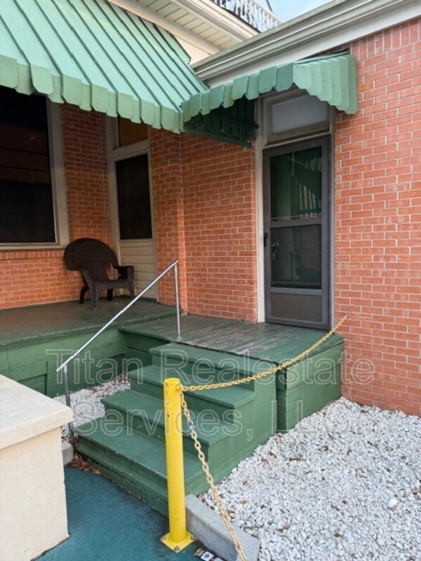 Building Photo - 218 W St Peter St