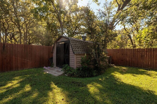 Building Photo - 624 Cimarron Trail