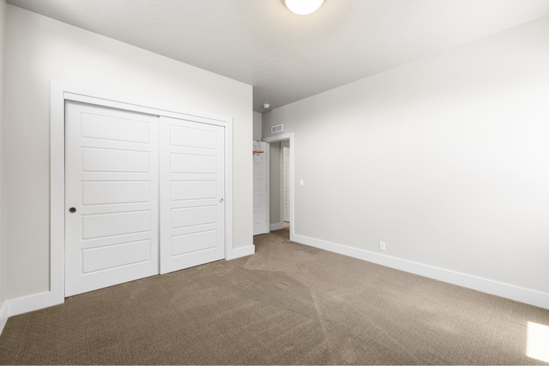 Building Photo - 3077 S Old Hickory Way
