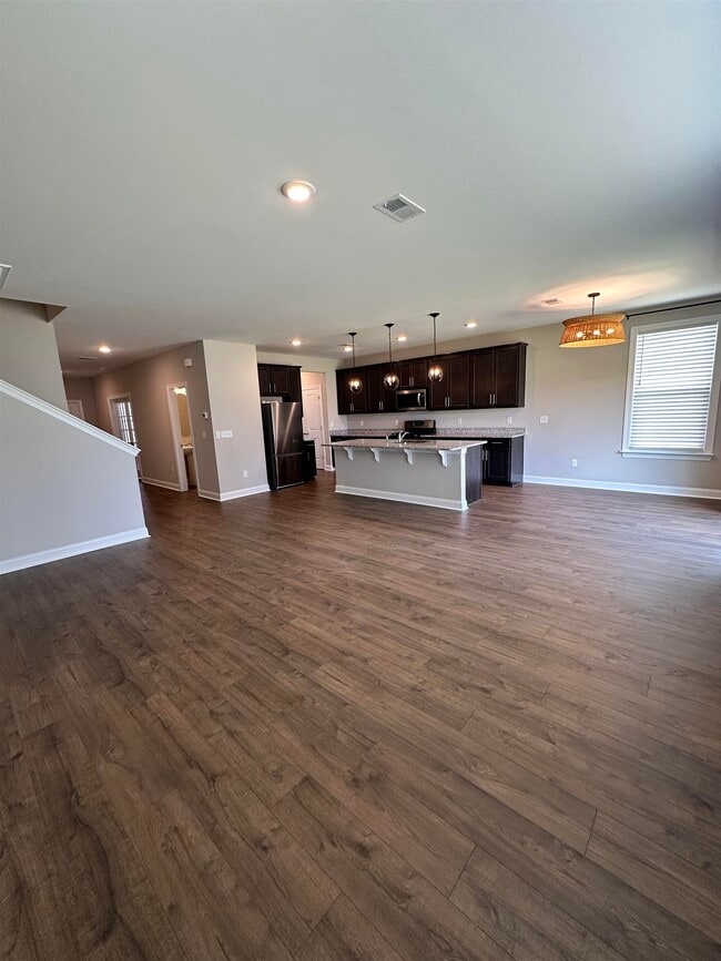 Building Photo - 686 Oyster Dr