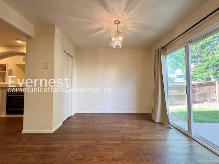 Building Photo - 10545 Ashwood Ct