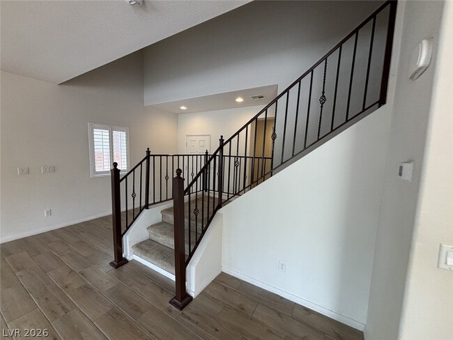 Building Photo - 5582 Sancho Throne Rd