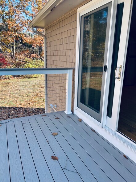 Building Photo - 4 Levesque Dr