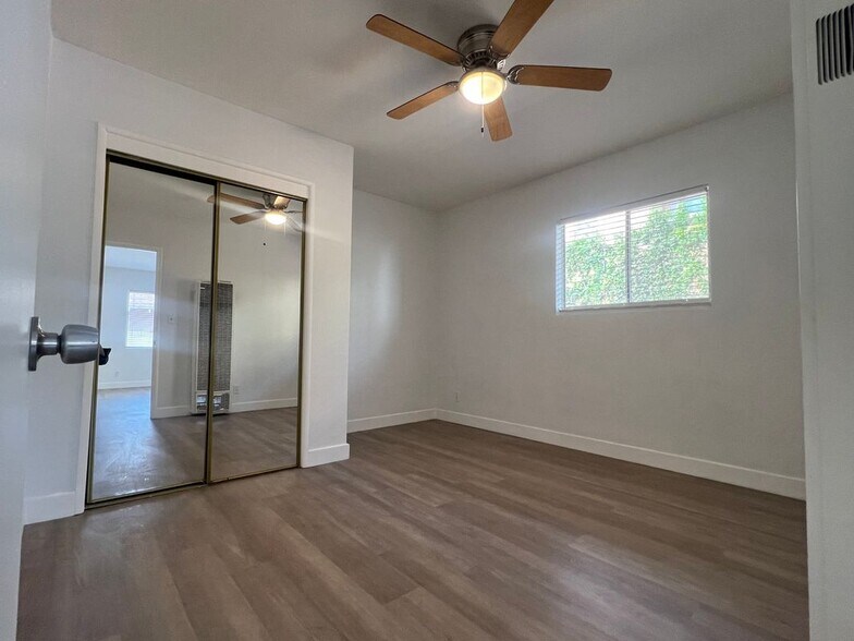 Building Photo - 2203 Mathews Ave