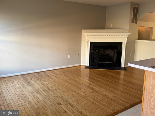 Building Photo - 11105 Doubleday Ln