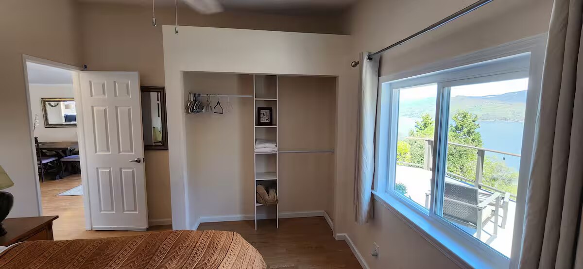 Queen Room with TV and View - 2844 Marina View Dr