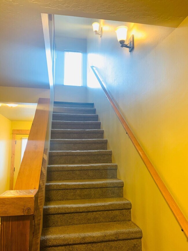 Building Photo - 4404 Deveraux Pl