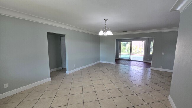 Building Photo - Four Bedroom Pool Home - Second Floor View of Manatee River