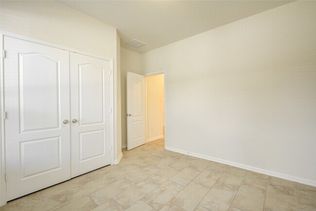 Building Photo - 24018 Adobe Ridge Ln