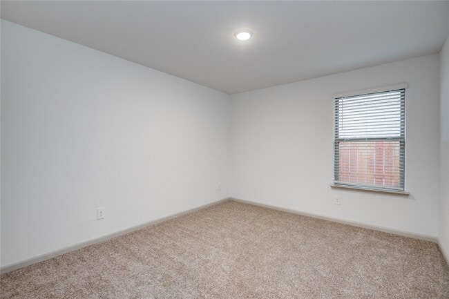 Building Photo - 3507 Telford Ln