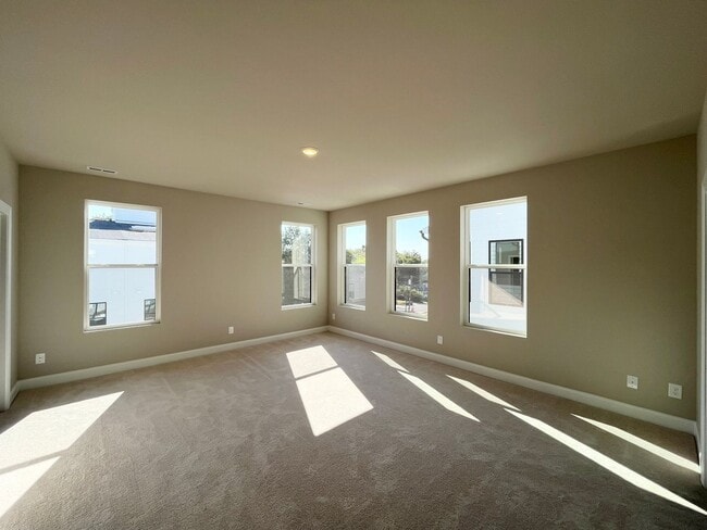 Building Photo - **OFFERING FIRST MONTH'S RENT FREE** New C...