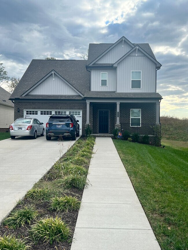 Primary Photo - 312 Traywick Pl