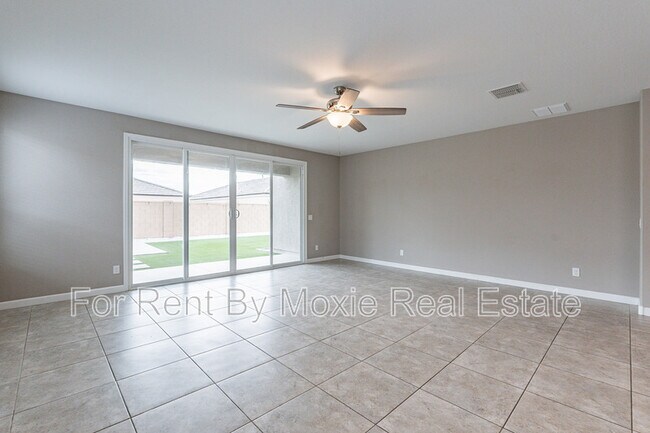 Building Photo - 8499 W Sonoma Way
