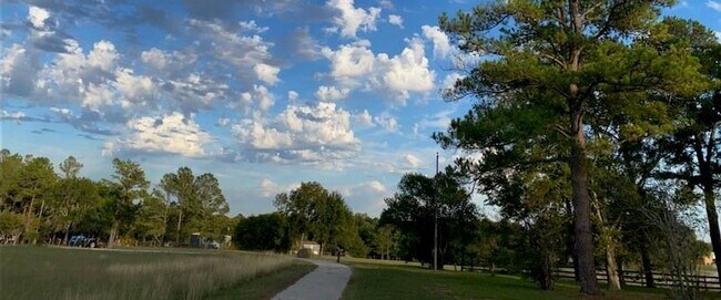 Building Photo - 9500 Wesley Church Ln