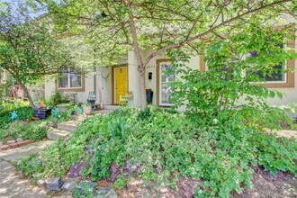 Building Photo - LOCATION LOCATION!! Contemporary & Updated...