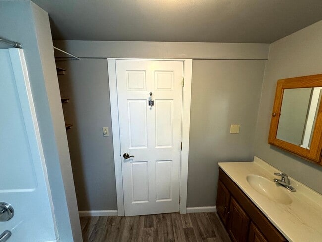 Building Photo - 4 Bedroom House Near Downtown Eugene