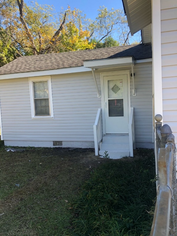 Building Photo - 319 Railroad St