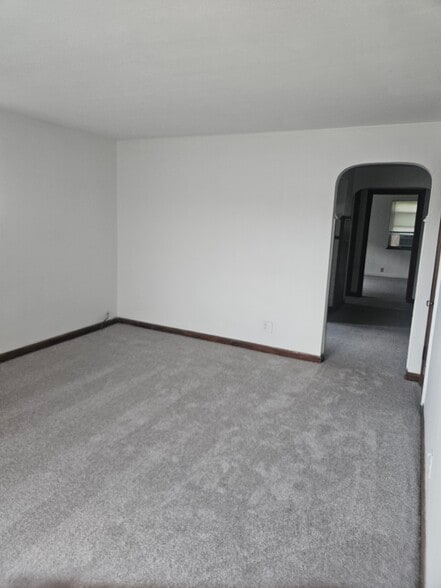Living Room 2 - 935 Tennessee Ave