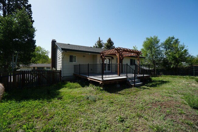 Building Photo - 1822 Wooten Rd