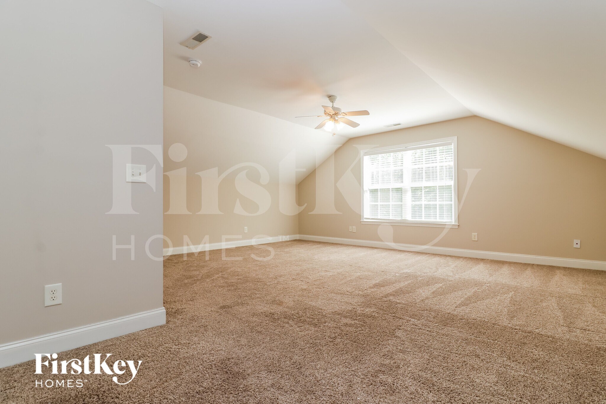 Building Photo - 1237 State Rd S-8-806