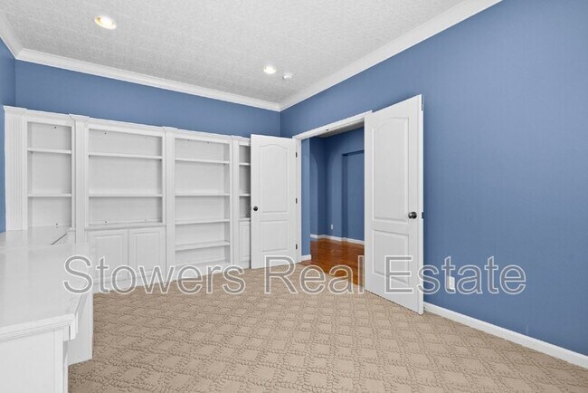 Building Photo - 1108 Bellingham Square