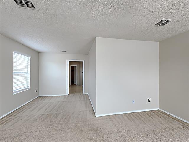 Building Photo - 4050 Hunters Creek Dr