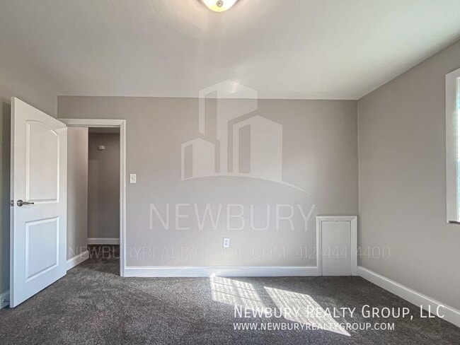 Building Photo - 104 W Steuben St