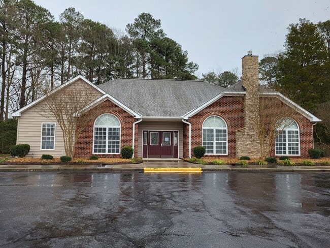 Building Photo - Easy Single Floor Living