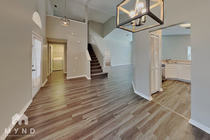 Building Photo - 8655 Wellington Loop