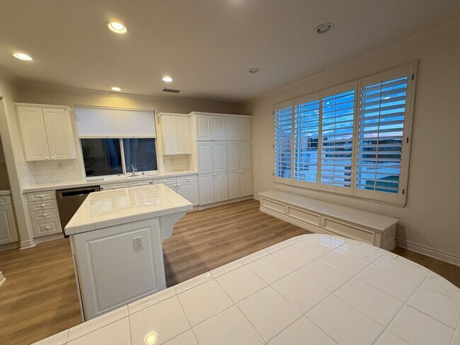 Building Photo - Start Your New Year in this Gorgeous Carlsbad Home