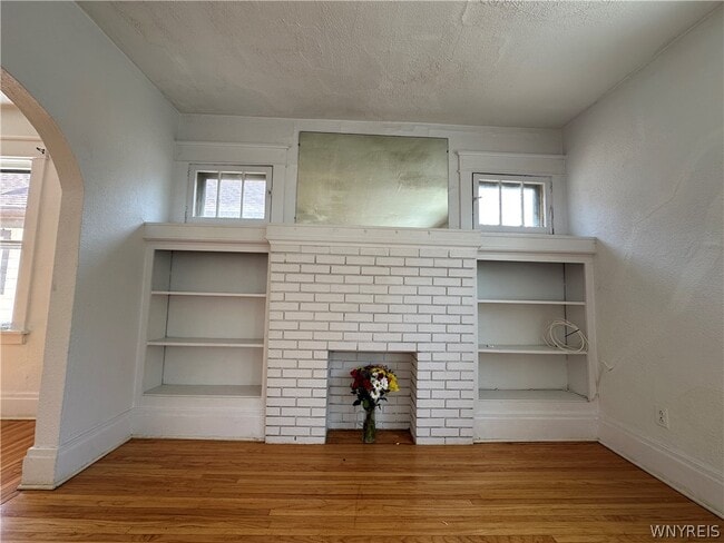 Building Photo - 394 Taunton Pl