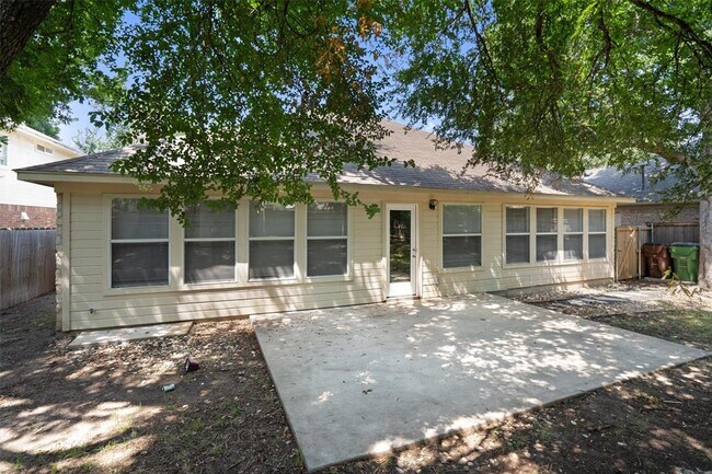 Building Photo - 4106 Springwillow Ln